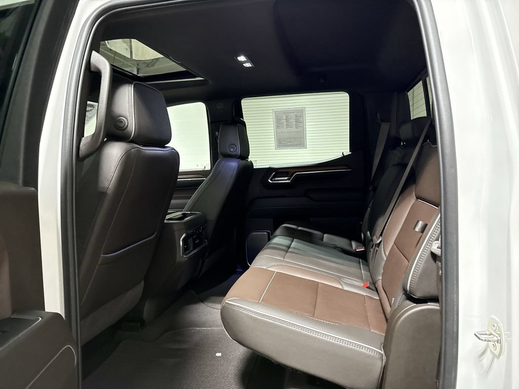 Used 2023 GMC Sierra 1500 Denali w/ Denali Reserve Package AWD/4WD image 24