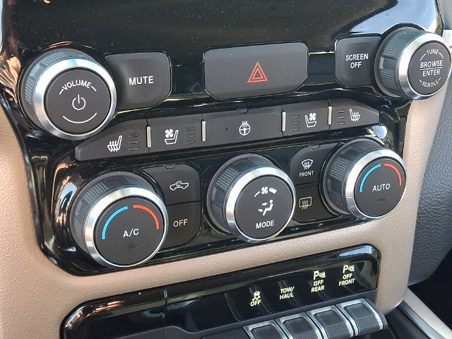 Used 2020 RAM 1500 Laramie AWD/4WD image 16