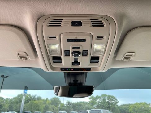 Used 2021 GMC Yukon XL Denali w/ Denali Premium Package RWD image 26