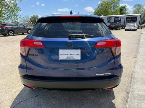 Used 2017 Honda HR-V LX image 7