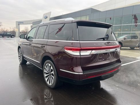 Used 2024 Lincoln Navigator Reserve image 7