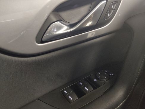 Used 2024 Chevrolet Blazer LT FWD image 27