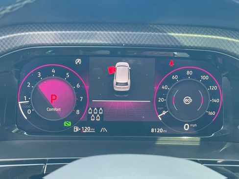 Certified 2025 Volkswagen Atlas Peak Edition SE image 19