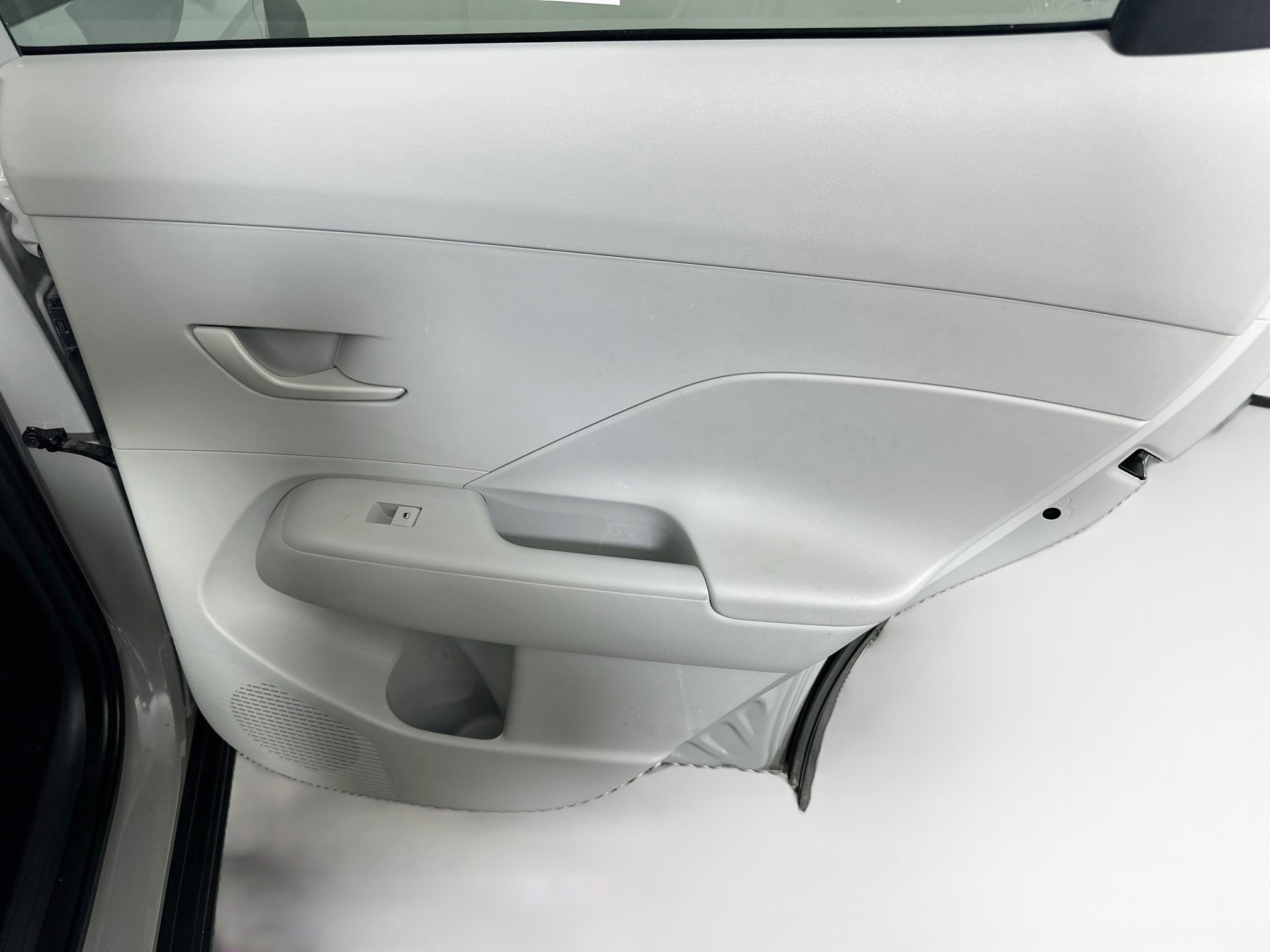 Used 2025 Hyundai Kona SEL FWD image 28