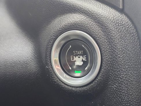 Used 2019 GMC Sierra 1500 AT4 w/ AT4 Premium Package AWD/4WD image 32