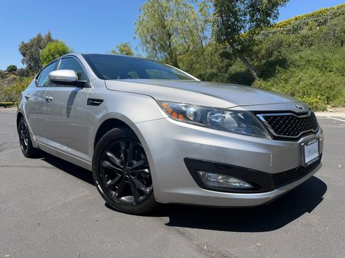 Used 2013 Kia Optima LX FWD image 6