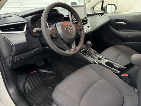 Used 2020 Toyota Corolla LE image 12