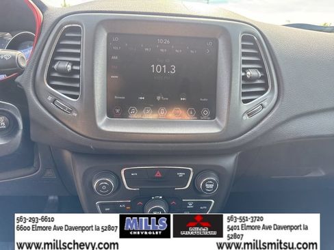Used 2018 Jeep Compass Trailhawk w/ Cold Weather Group AWD/4WD image 15