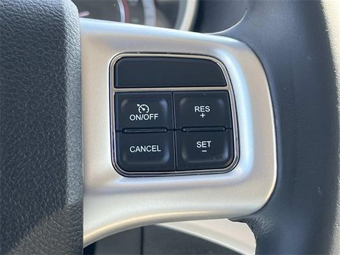 Certified 2018 Dodge Journey SE w/ Connectivity Group image 28