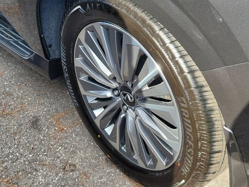 New 2026 INFINITI QX80 Luxe w/ Cargo Package image 5