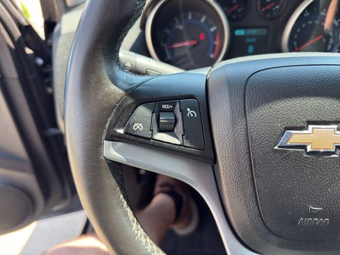 Used 2013 Chevrolet Cruze LT FWD image 18