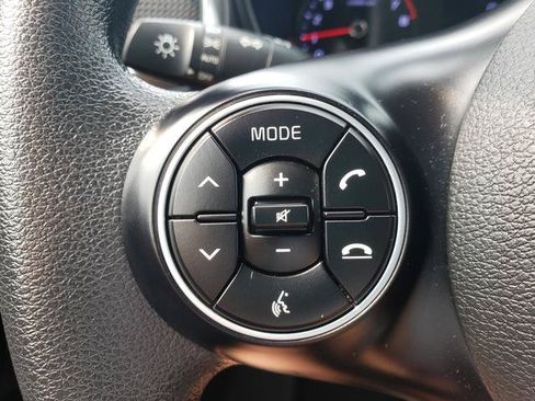 Used 2020 Kia Soul LX FWD image 24
