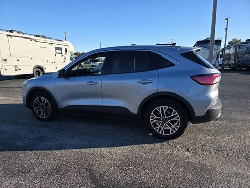 Used 2022 Ford Escape SEL image 7