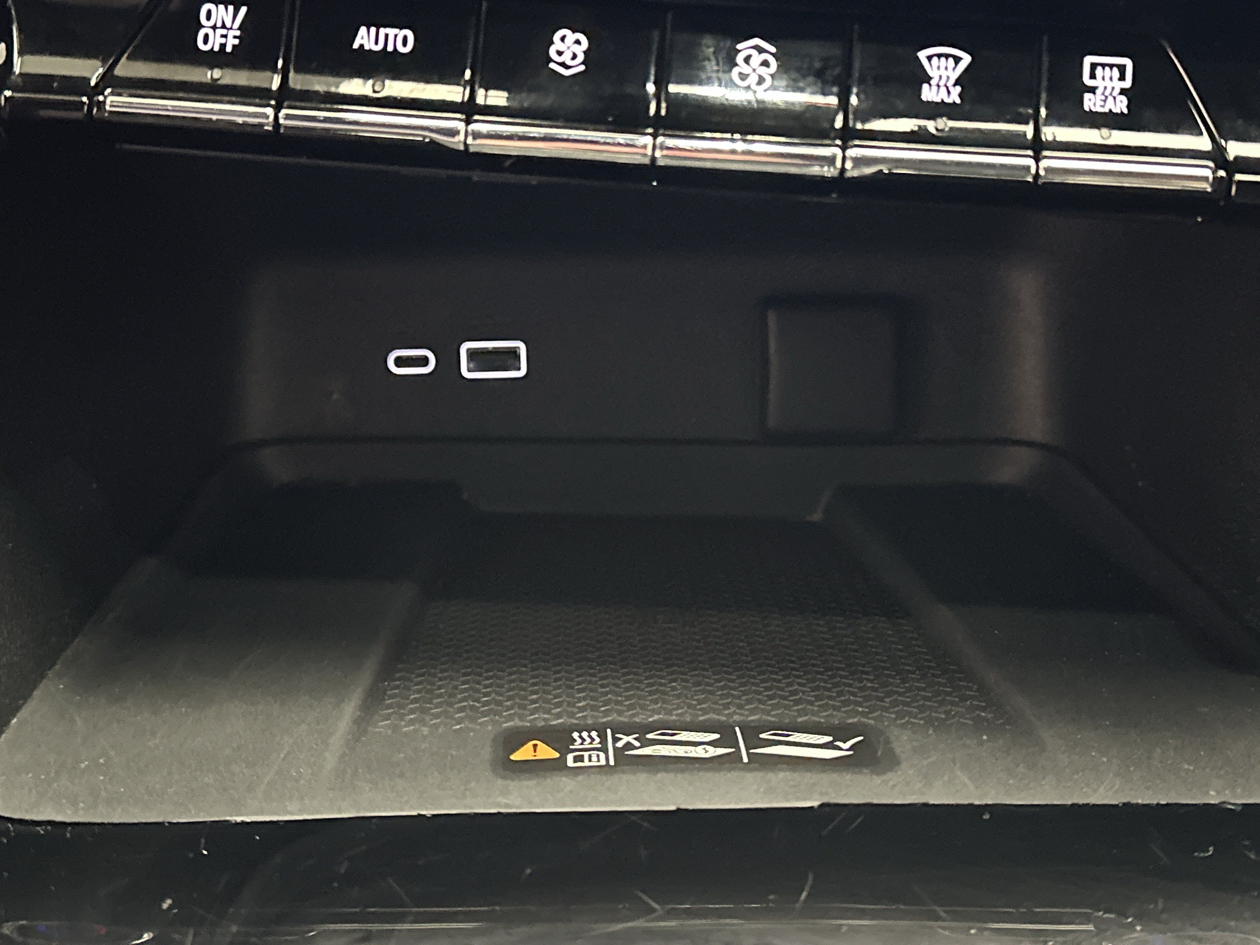Used 2025 Chevrolet Traverse LT AWD/4WD image 41