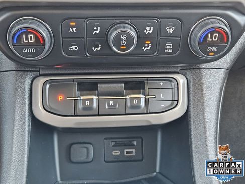 Used 2023 GMC Acadia Denali image 22