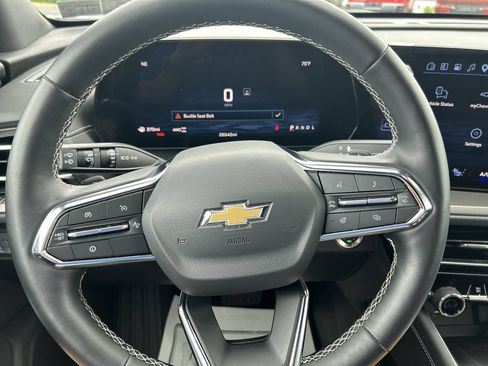 Used 2026 Chevrolet Traverse LT AWD/4WD image 26