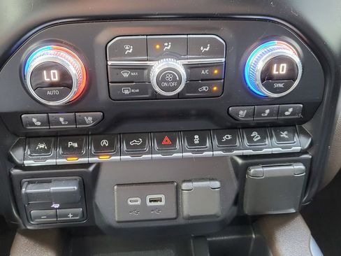 Used 2020 GMC Sierra 1500 Denali w/ Denali Ultimate Package image 31