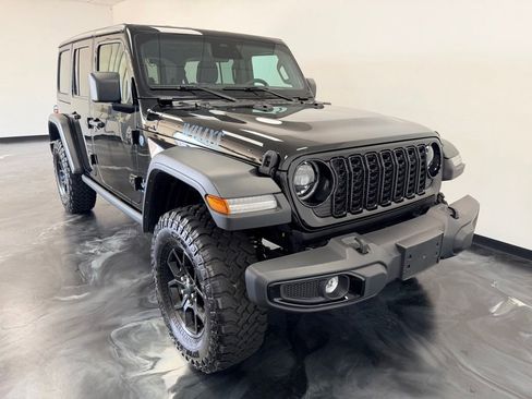 Used 2025 Jeep Wrangler Unlimited Sport S 4xe AWD/4WD image 23