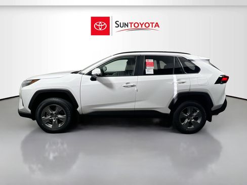 Used 2025 Toyota RAV4 XLE AWD/4WD image 7