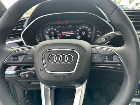 New 2025 Audi Q3 2.0T Premium image 23