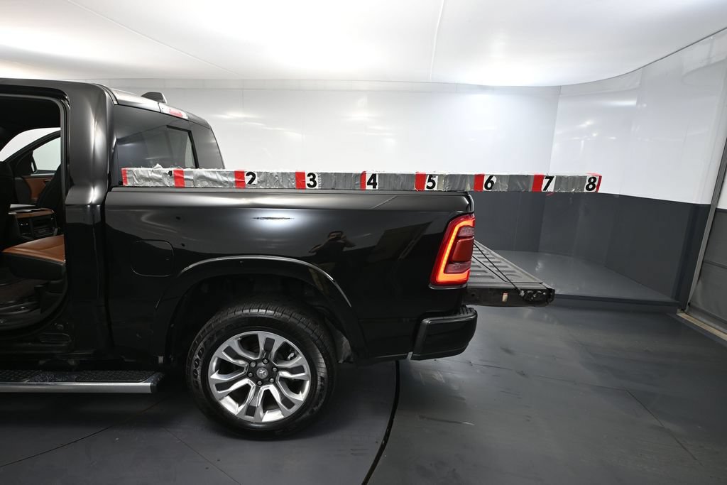 Used 2022 RAM 1500 Limited w/ Body-Colour Bumper Group AWD/4WD image 33