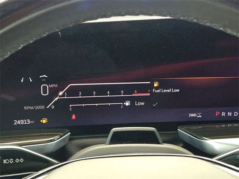 Used 2025 Cadillac Escalade ESV Premium Luxury w/ Touring Package image 8