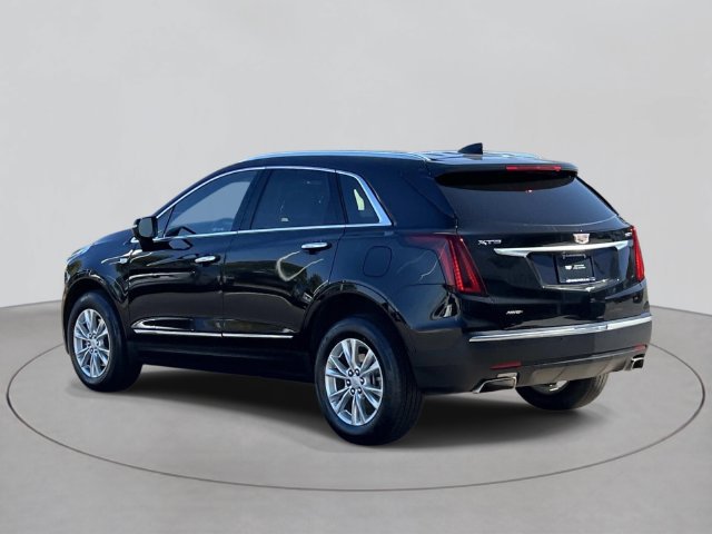 Certified 2024 Cadillac XT5 Luxury w/ LPO, Floor Liner Package AWD/4WD image 3