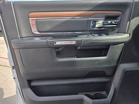 Used 2015 RAM 1500 Laramie w/ Convenience Group AWD/4WD image 7