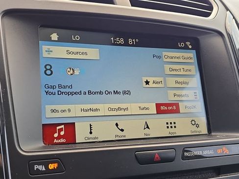 Used 2018 Ford Explorer XLT w/ Equipment Group 202A AWD/4WD image 14
