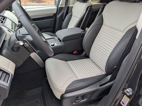New 2026 Land Rover Discovery Dynamic SE AWD/4WD image 4
