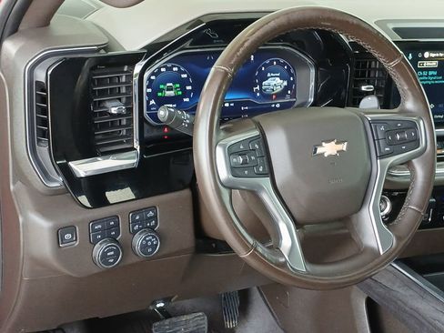 Certified 2023 Chevrolet Silverado 1500 LTZ AWD/4WD image 18