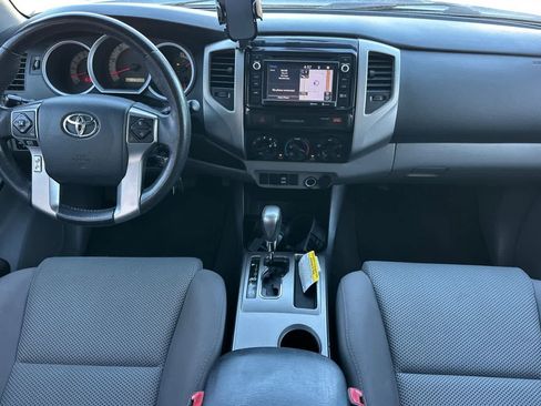 Used 2015 Toyota Tacoma PreRunner w/ TRD Sport Package RWD image 4