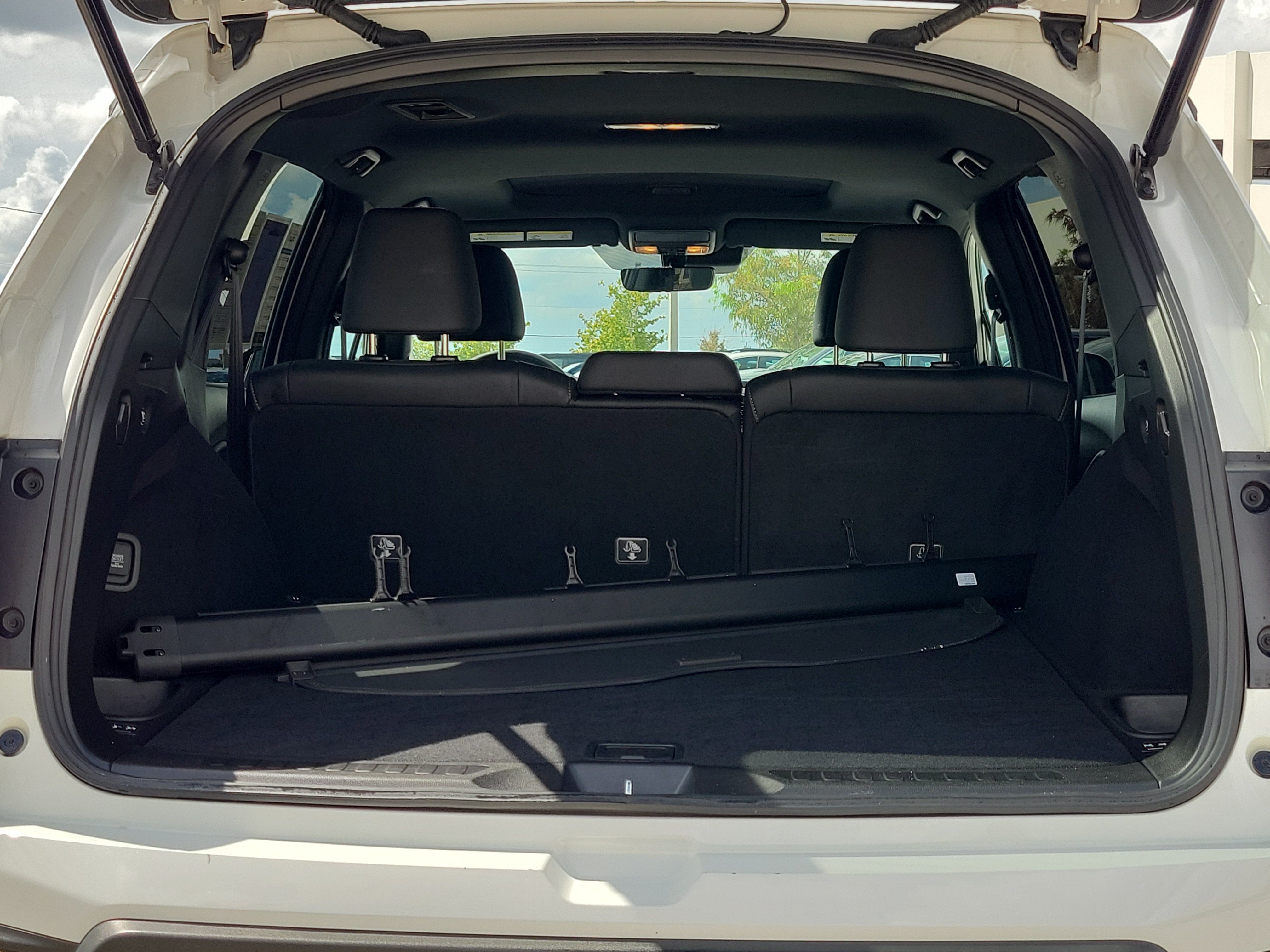 Used 2023 Honda Passport EX-L image 10