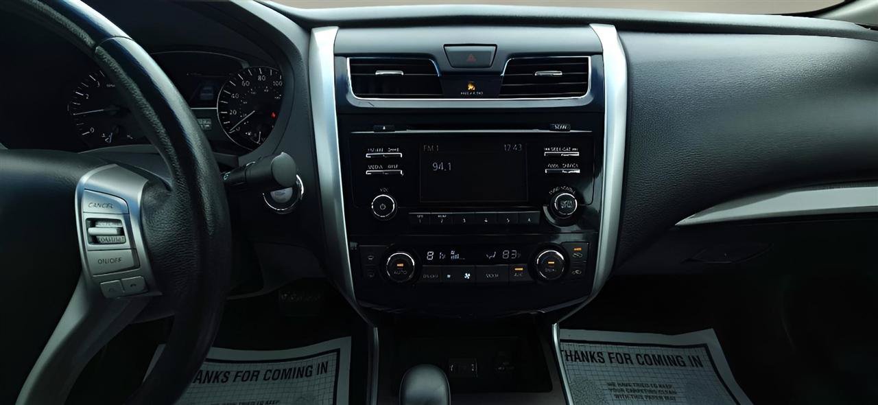 Used 2014 Nissan Altima 2.5 SL w/ Moonroof Package FWD image 15