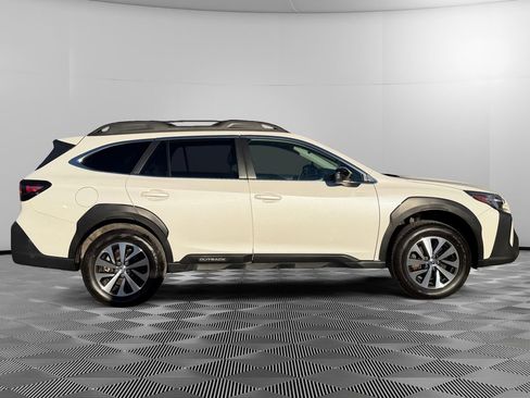 Certified 2024 Subaru Outback Premium image 8