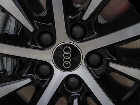 New 2026 Audi Q3 quattro 2.0T AWD/4WD image 15