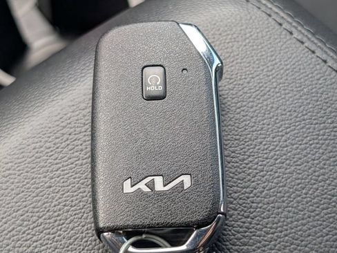 Used 2024 Kia Sportage EX FWD image 33