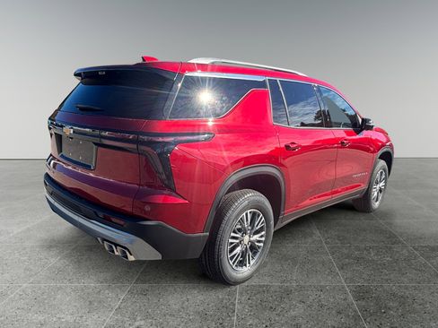 New 2026 Chevrolet Traverse LT w/ Driver Confidence Package AWD/4WD image 5