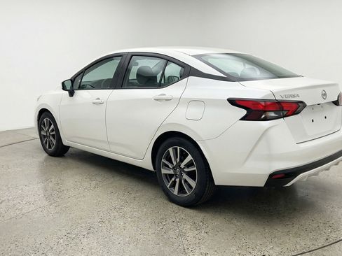 Used 2025 Nissan Versa SV FWD image 6