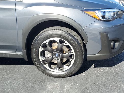 Certified 2023 Subaru Crosstrek 2.0i image 5