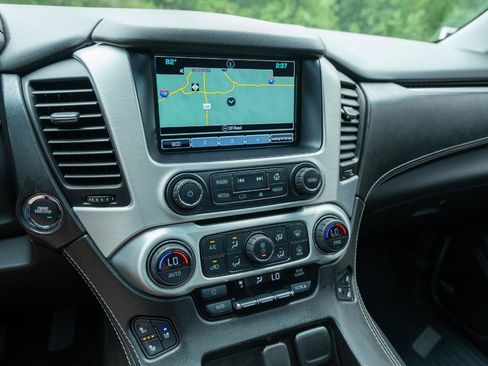 Used 2019 GMC Yukon XL SLT AWD/4WD image 40