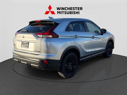 New 2026 Mitsubishi Eclipse Cross LE image 2