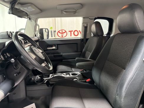 Used 2010 Toyota FJ Cruiser 4WD image 20