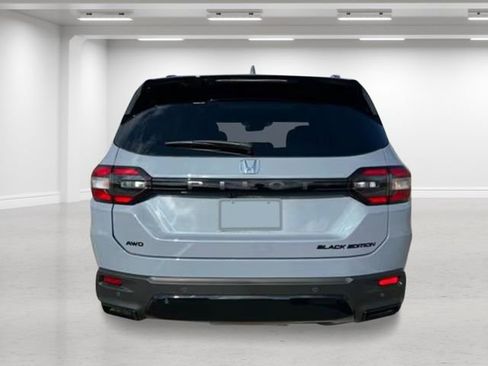 New 2026 Honda Pilot Black Edition image 4