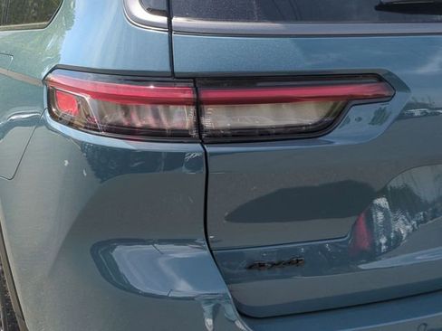 New 2026 Jeep Grand Cherokee L Limited AWD/4WD image 21