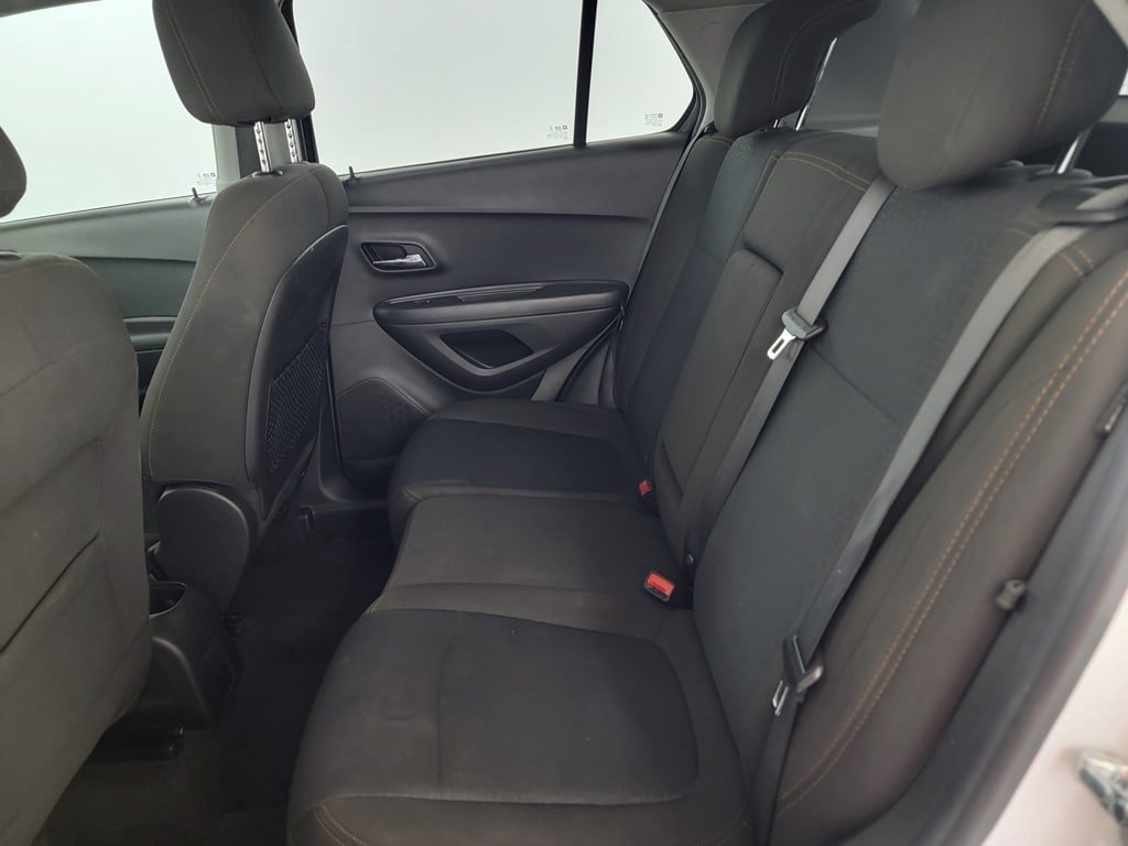 Used 2020 Chevrolet Trax LS FWD image 13