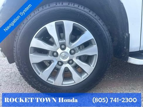 Used 2017 Toyota Sequoia Limited w/ Safety & Convenience Package AWD/4WD image 24