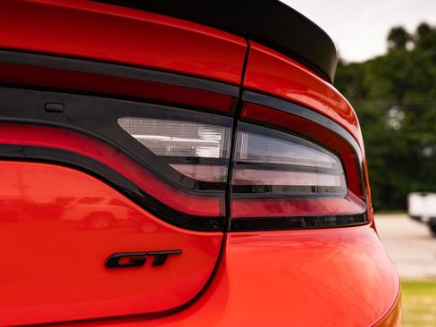 Used 2022 Dodge Charger GT w/ Blacktop Package AWD/4WD image 13