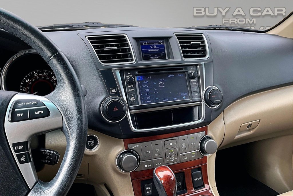 Used 2013 Toyota Highlander Limited AWD/4WD image 6