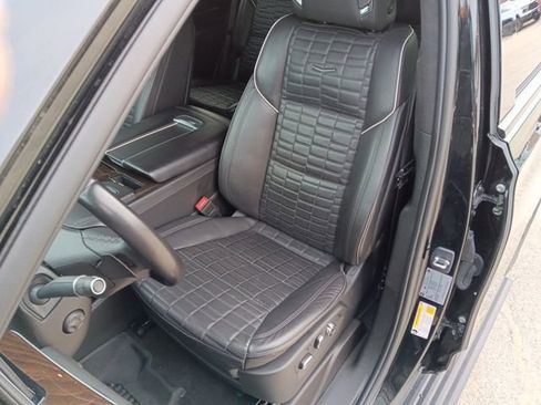 Used 2023 Cadillac Escalade Sport Platinum image 36